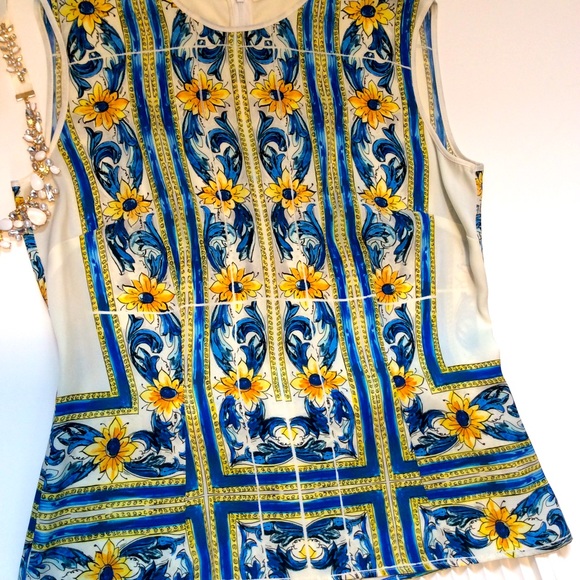 Dolce & Gabbana Tops - Dolce & Gabbana silk sleeveless blouse size S